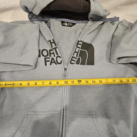 The North Face Men's Light Gray Zip-Up Hoodie - Picture 6 of 6